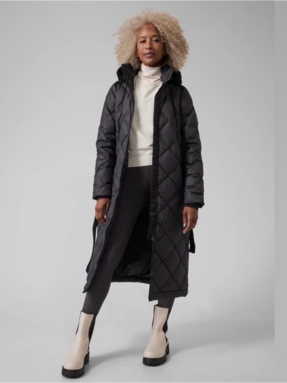 Athleta boulevard Down Duster Long Quilted Hooded Puffer Coat Medium belted